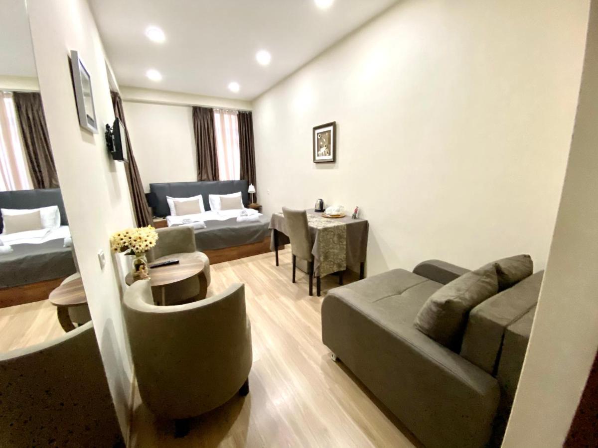 טביליסי Hotel Terrace מראה חיצוני תמונה