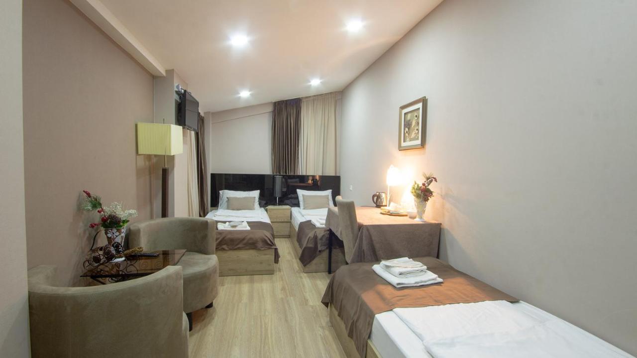 טביליסי Hotel Terrace מראה חיצוני תמונה