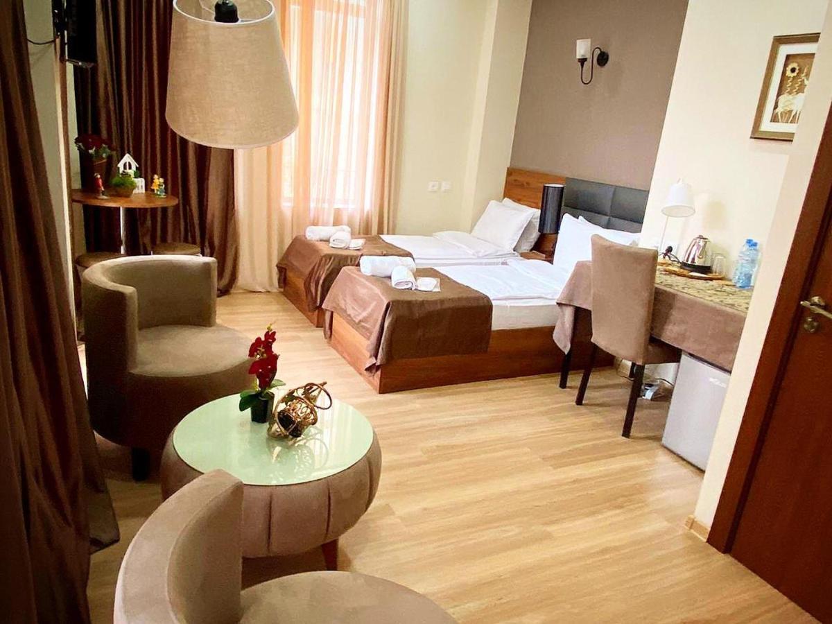 טביליסי Hotel Terrace מראה חיצוני תמונה