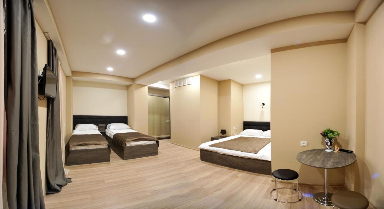 טביליסי Hotel Terrace מראה חיצוני תמונה
